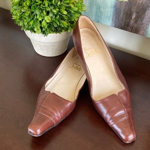 CHRISTIAN LOUBOUTIN ICONIC RED-SOLED POINTED TOE LOW HEEL PUMPS SIZE 41 🌟EUC🌟